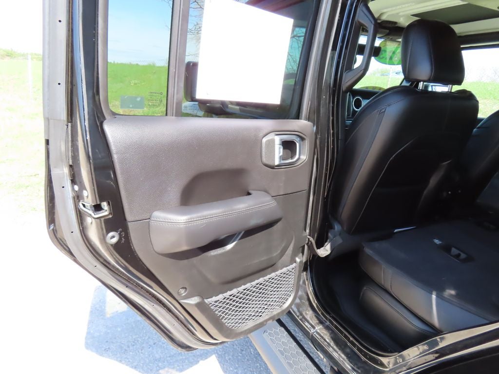 2023 Jeep Wrangler 4-Door Sahara Altitude