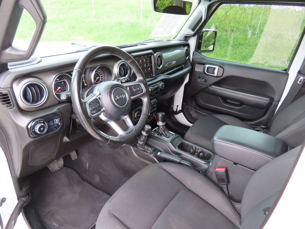 2023 Jeep Wrangler 4-Door Sahara