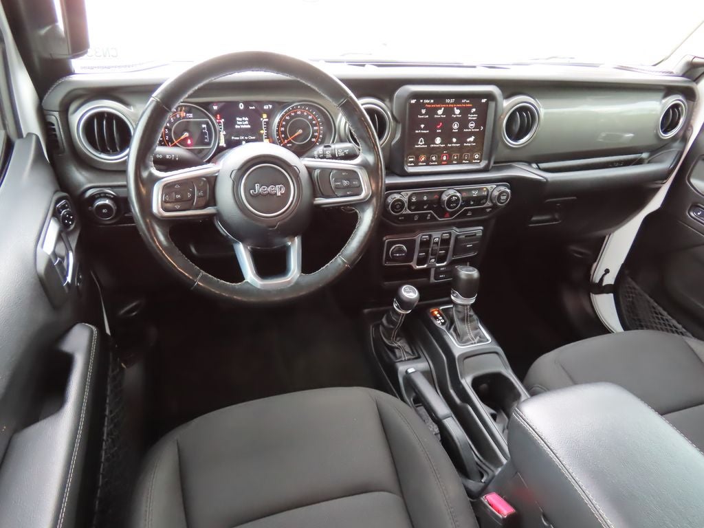 2023 Jeep Wrangler 4-Door Sahara