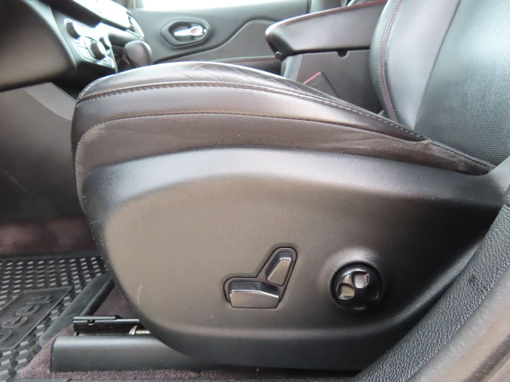 2019 Jeep Cherokee Trailhawk Elite 4x4