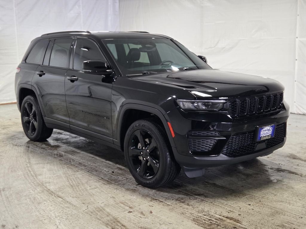 2023 Jeep Grand Cherokee Altitude