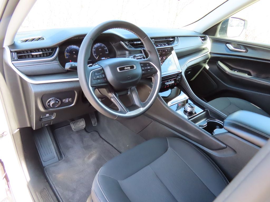 2024 Jeep Grand Cherokee Laredo X 4x4