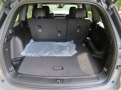 2027 Jeep Grand Cherokee Laredo Altitude
