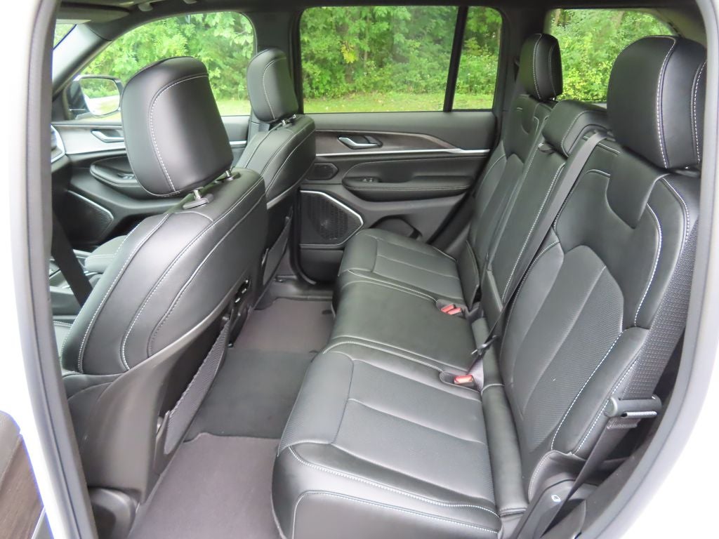 2026 Jeep Grand Cherokee GRAND CHEROKEE LIMITED RESERVE 4X4