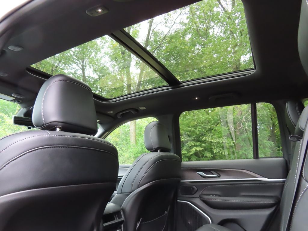 2026 Jeep Grand Cherokee GRAND CHEROKEE LIMITED RESERVE 4X4
