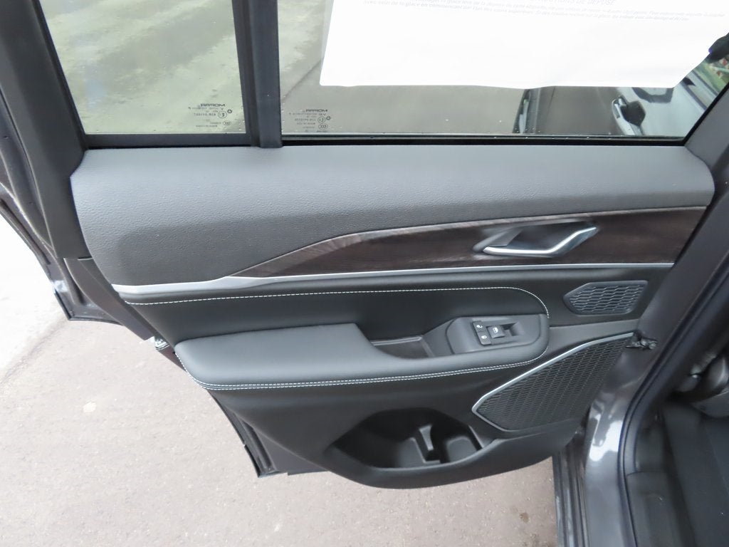 2026 Jeep Grand Cherokee GRAND CHEROKEE LIMITED RESERVE 4X4