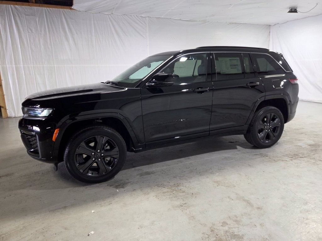 2027 Jeep Grand Cherokee GRAND CHEROKEE LIMITED RESERVE 4X4