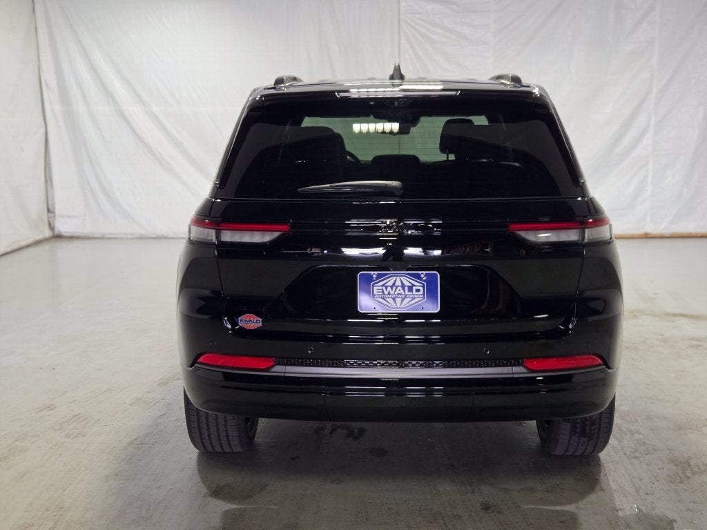 2027 Jeep Grand Cherokee GRAND CHEROKEE LIMITED RESERVE 4X4