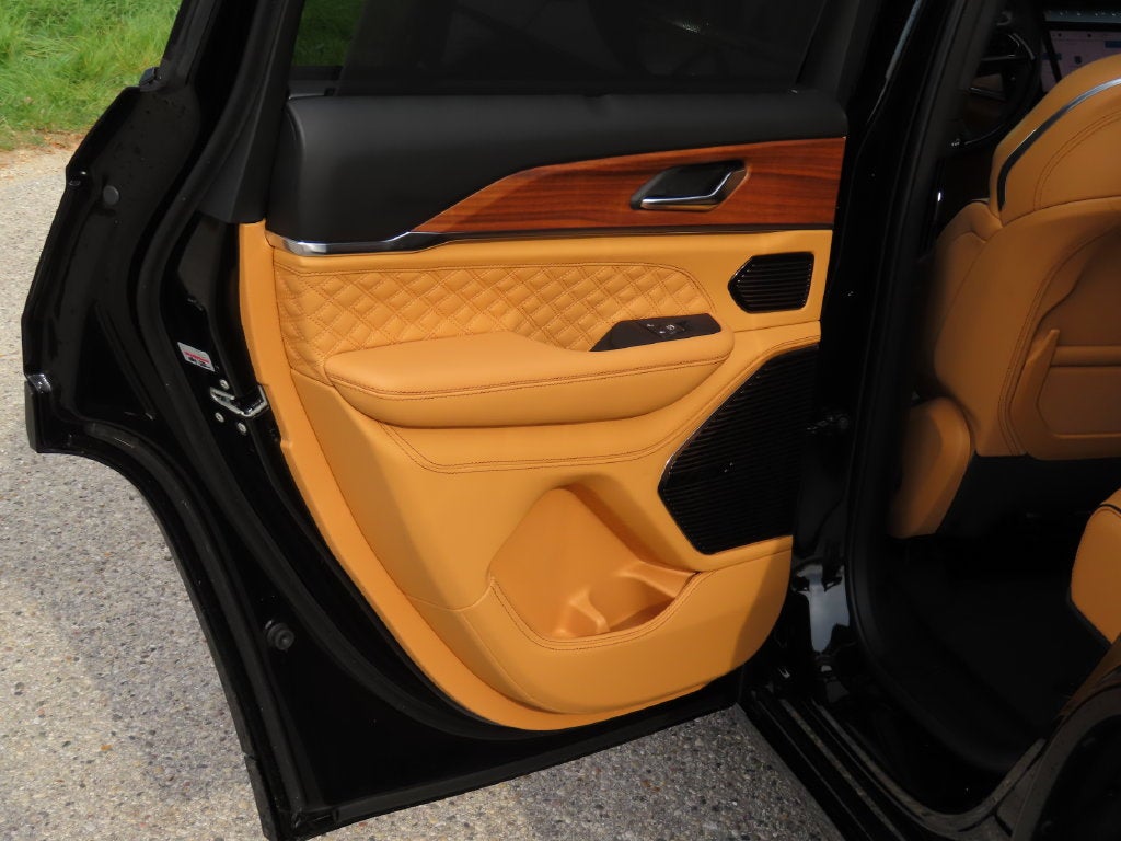 2027 Jeep Grand Cherokee GRAND CHEROKEE SUMMIT 4X4