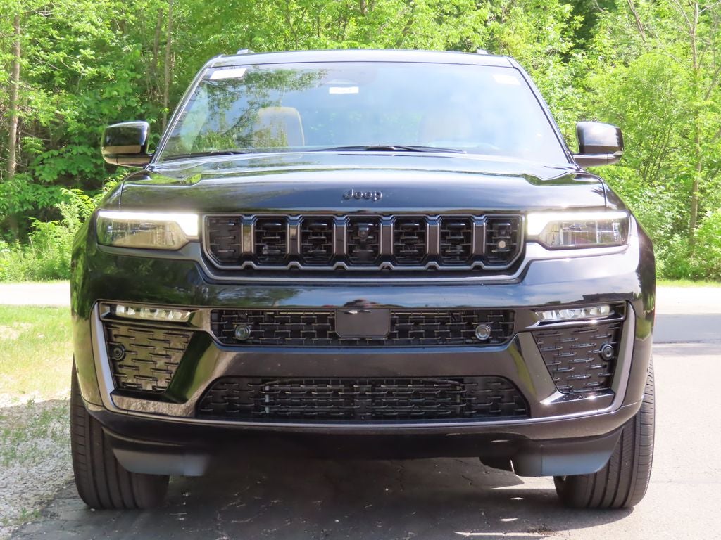2026 Jeep Grand Cherokee GRAND CHEROKEE SUMMIT 4X4