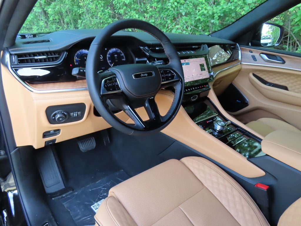2026 Jeep Grand Cherokee GRAND CHEROKEE SUMMIT 4X4