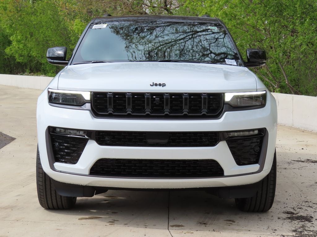 2026 Jeep Grand Cherokee GRAND CHEROKEE SUMMIT 4X4