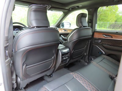 2026 Jeep Grand Cherokee GRAND CHEROKEE SUMMIT 4X4