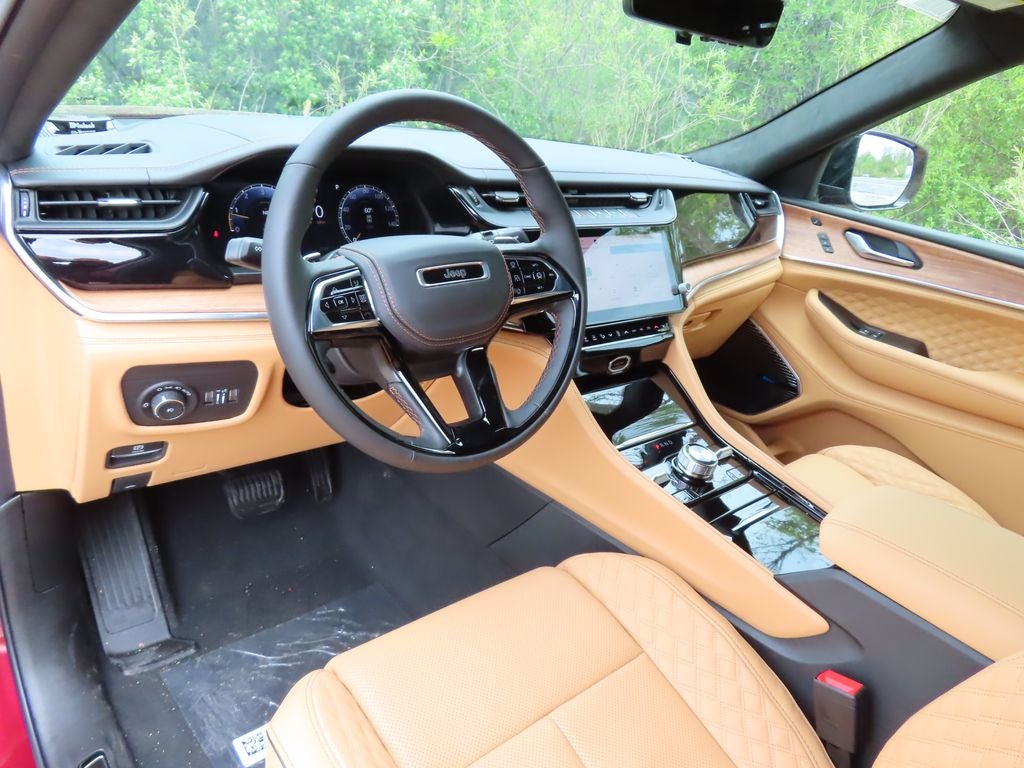 2026 Jeep Grand Cherokee GRAND CHEROKEE SUMMIT 4X4