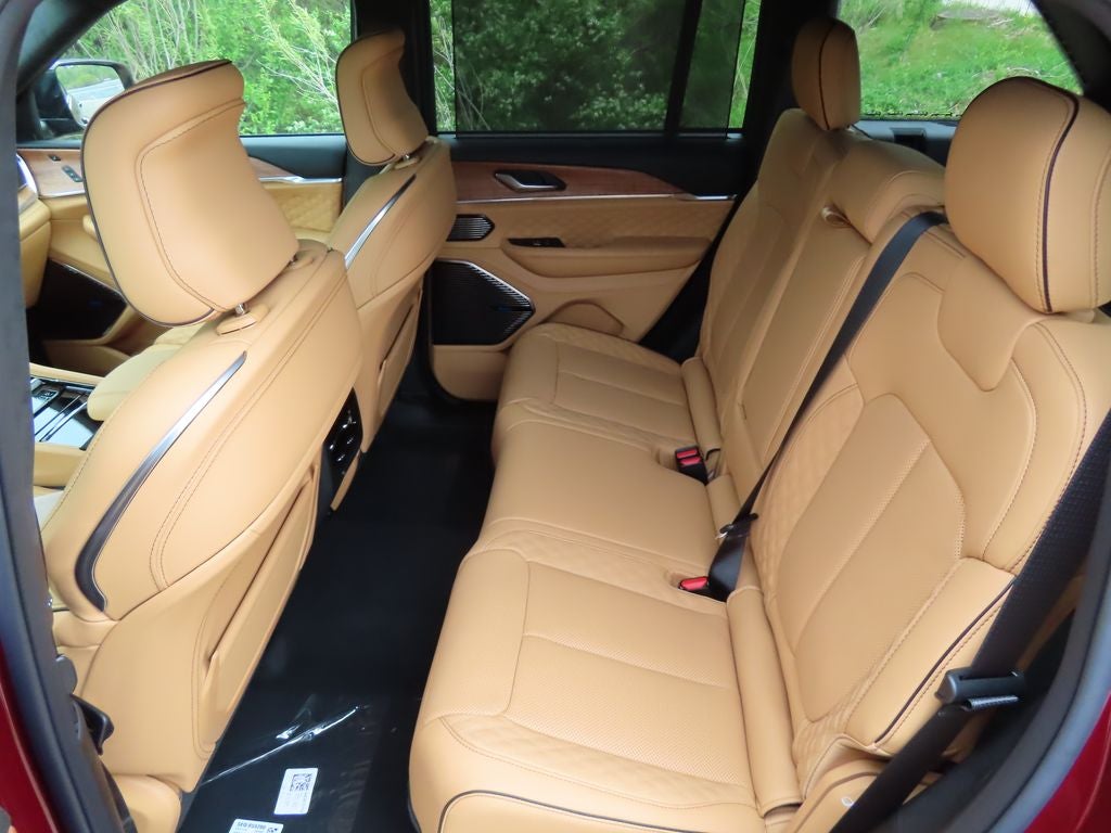 2026 Jeep Grand Cherokee GRAND CHEROKEE SUMMIT 4X4