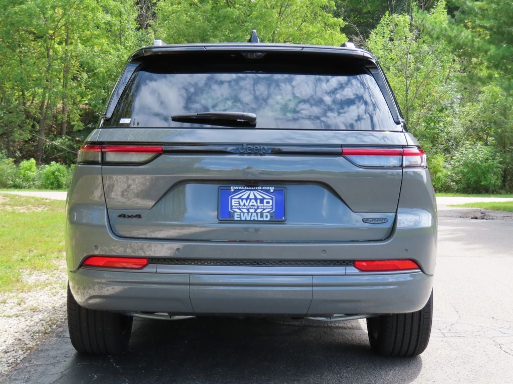 2027 Jeep Grand Cherokee Summit
