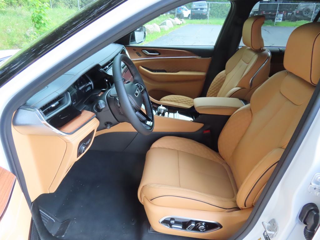 2026 Jeep Grand Cherokee GRAND CHEROKEE SUMMIT 4X4