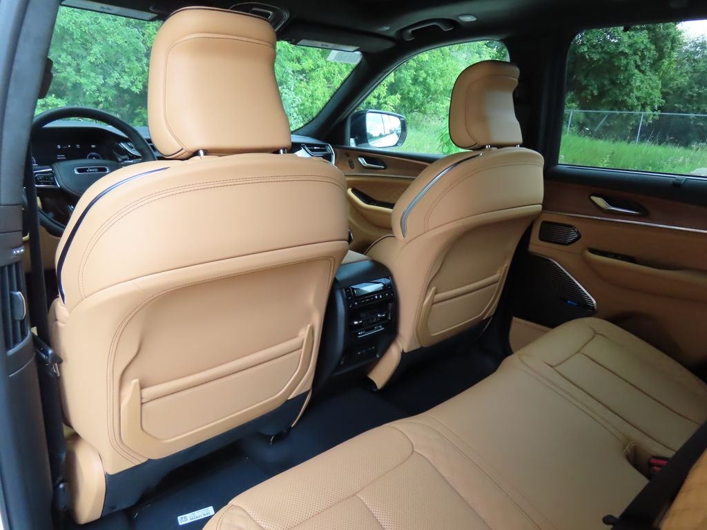 2026 Jeep Grand Cherokee GRAND CHEROKEE SUMMIT 4X4