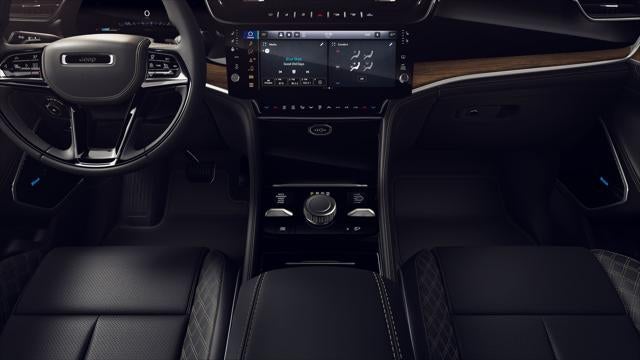 2026 Jeep Grand Cherokee GRAND CHEROKEE SUMMIT 4X4