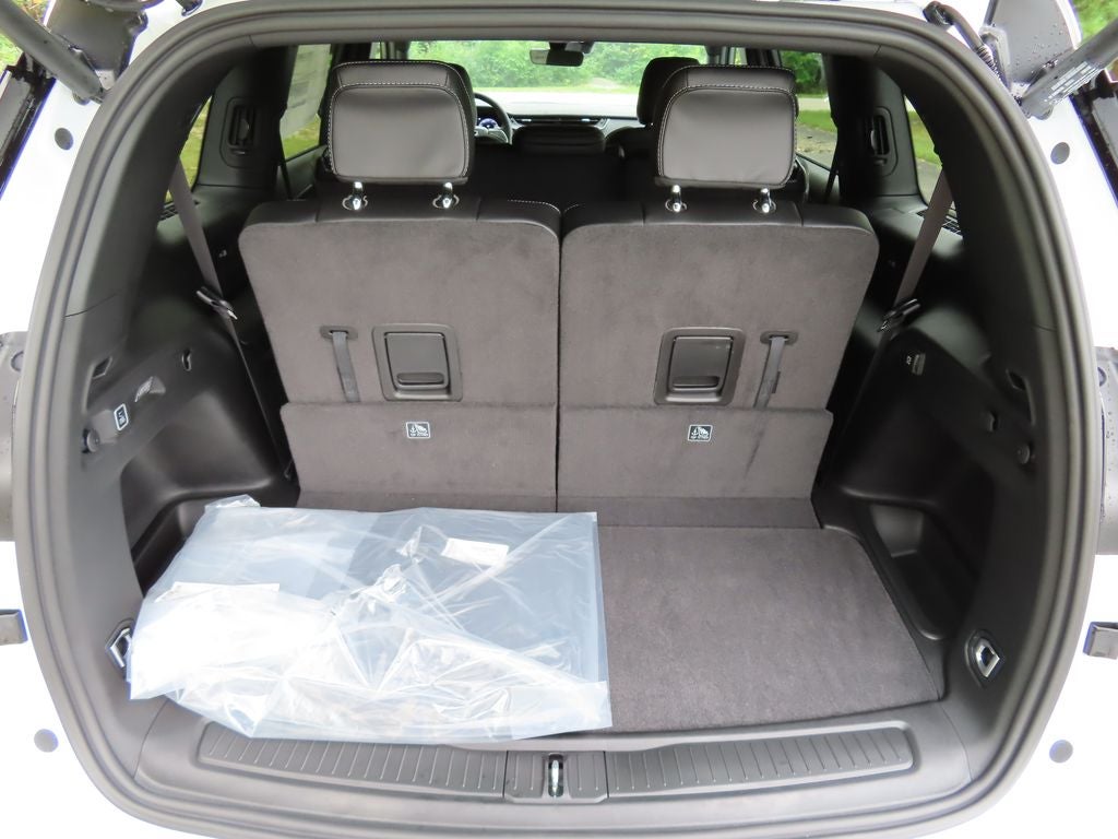 2027 Jeep Grand Cherokee L Laredo Altitude