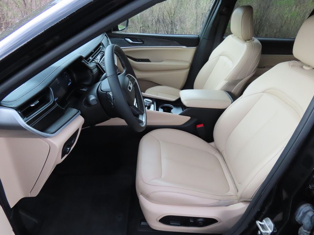 2024 Jeep Grand Cherokee L Limited 4x4