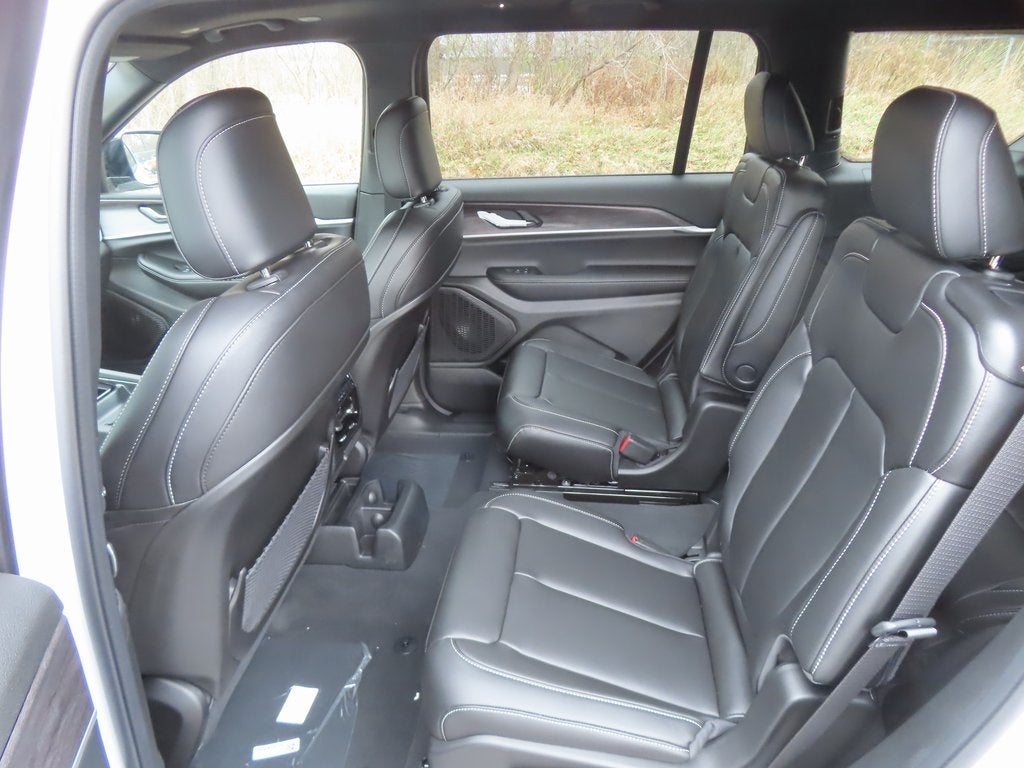 2025 Jeep Grand Cherokee L GRAND CHEROKEE L LIMITED 4X4