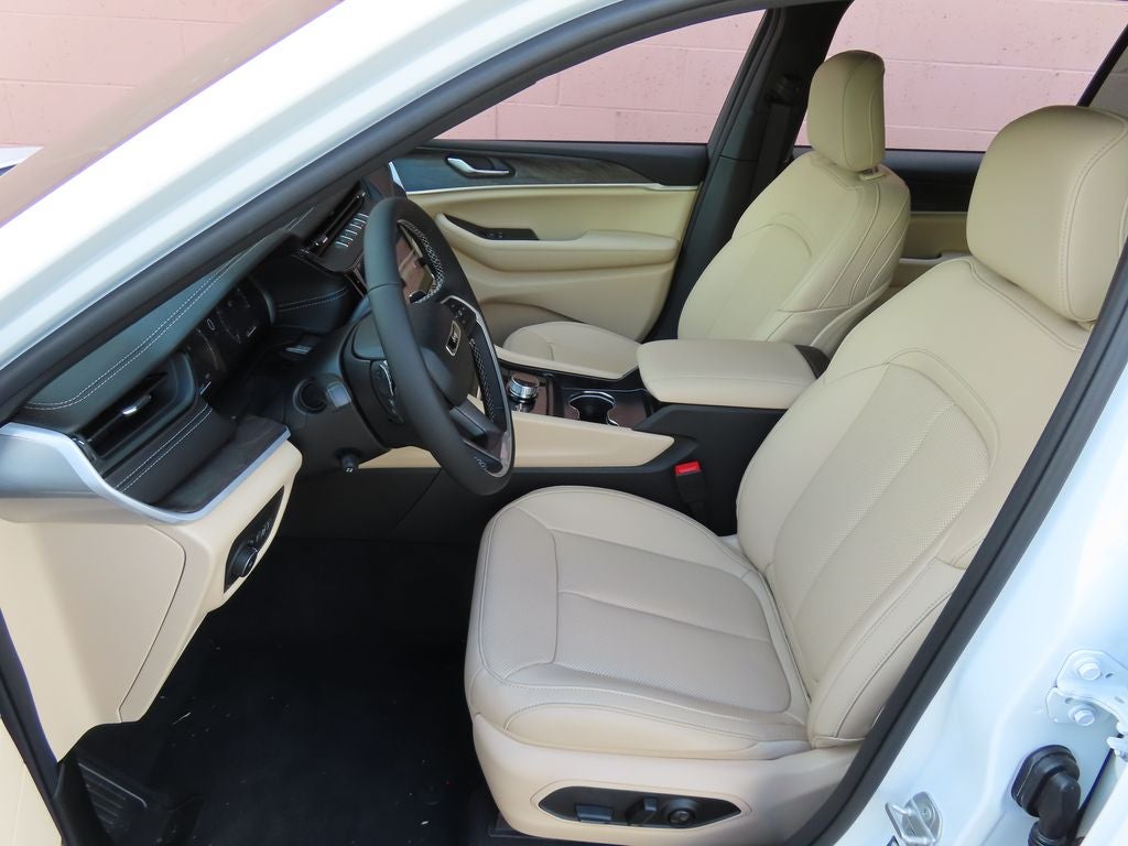 2026 Jeep Grand Cherokee L GRAND CHEROKEE L LIMITED 4X4