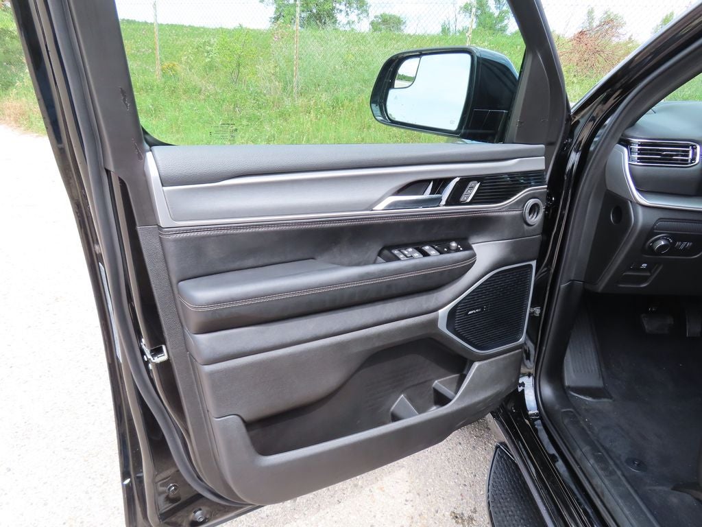 2026 Jeep Grand Wagoneer L GRAND WAGONEER L LIMITED ALTITUDE 4X4