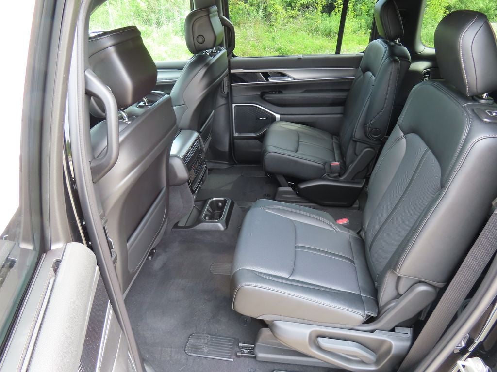 2026 Jeep Grand Wagoneer L GRAND WAGONEER L LIMITED ALTITUDE 4X4