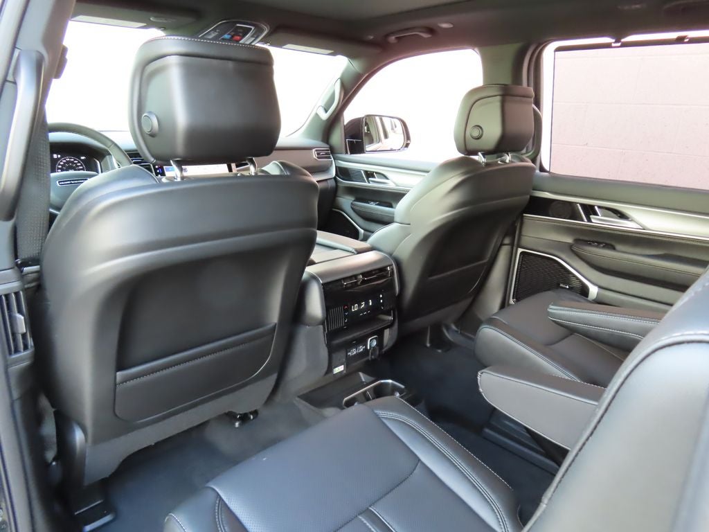 2026 Jeep Grand Wagoneer GRAND WAGONEER LIMITED RESERVE 4X4