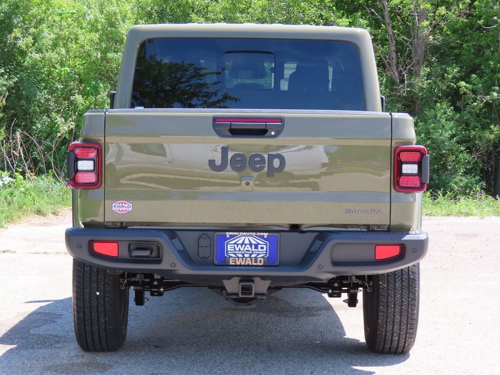 2026 Jeep Gladiator GLADIATOR SAHARA 4X4