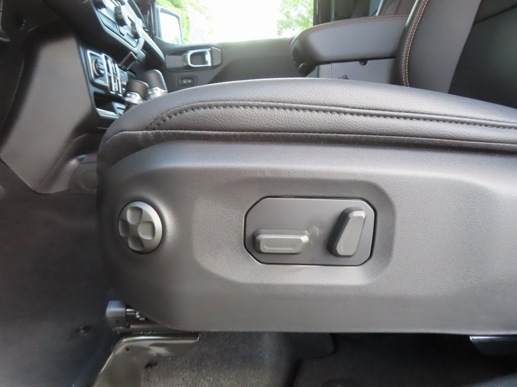 2025 Jeep Gladiator GLADIATOR HIGH TIDE 4X4