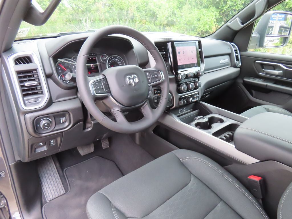 2025 RAM 1500 Big Horn Crew Cab 4x4 5'7' Box