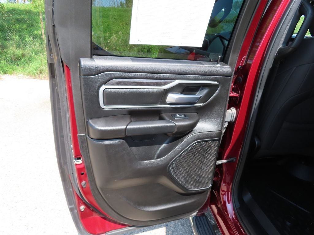 2022 RAM 1500 Big Horn Quad Cab 4x4 6'4' Box
