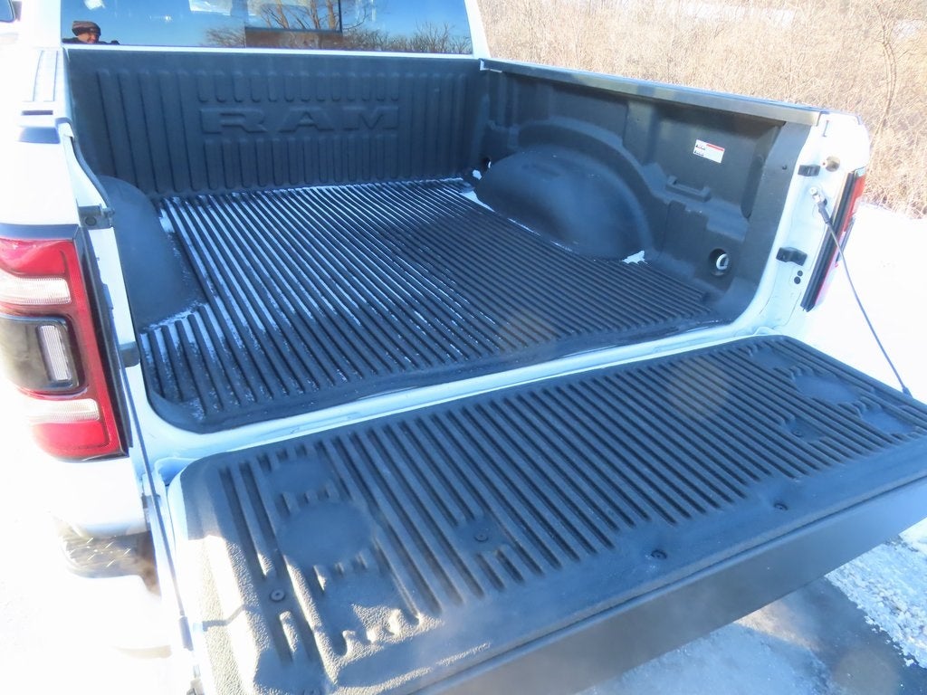 2023 RAM 1500 Big Horn Crew Cab 4x4 5'7' Box