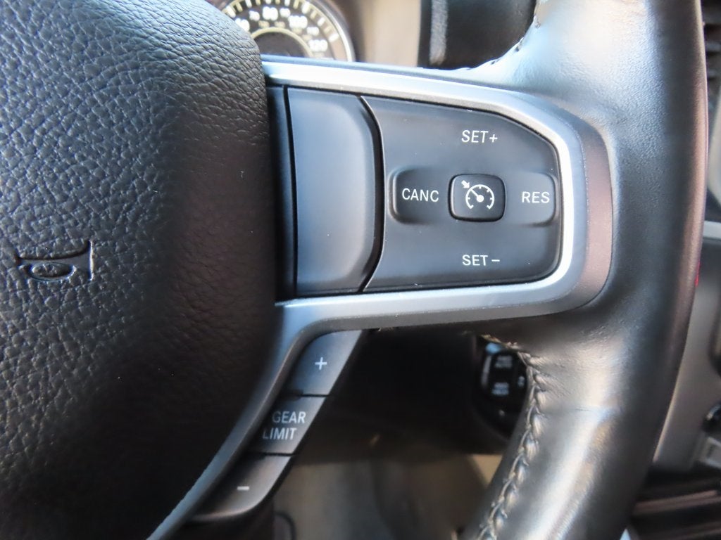 2023 RAM 1500 Big Horn Crew Cab 4x4 5'7' Box