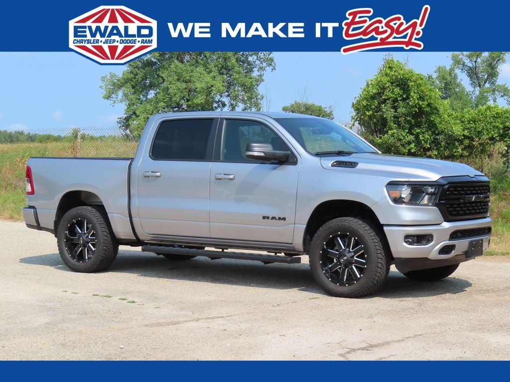 2022 RAM 1500 Big Horn Crew Cab 4x4 5'7' Box