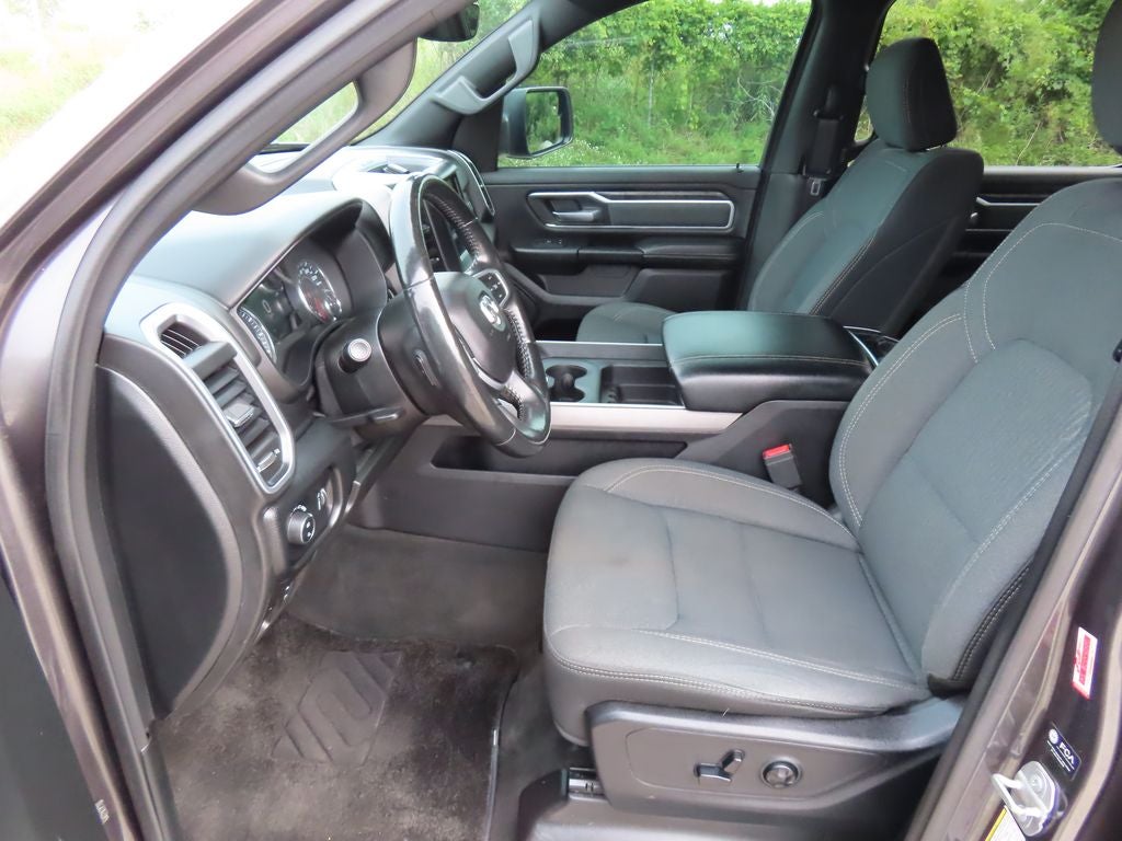 2021 RAM 1500 Big Horn Crew Cab 4x4 5'7' Box