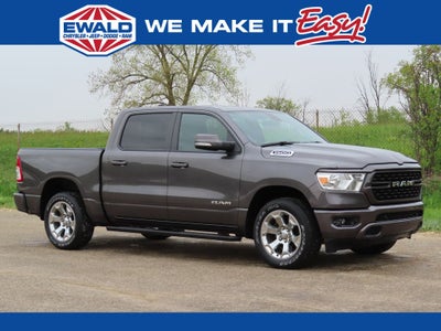 2022 RAM 1500 Big Horn Crew Cab 4x4 5'7' Box