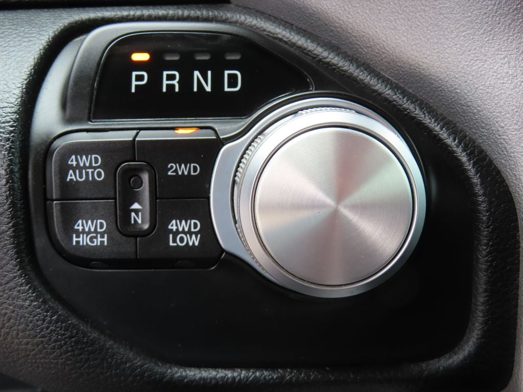 2022 RAM 1500 Laramie Crew Cab 4x4 5'7' Box