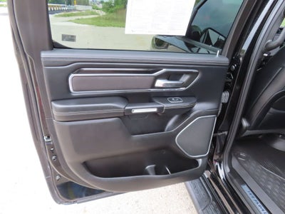 2022 RAM 1500 Laramie Crew Cab 4x4 5'7' Box
