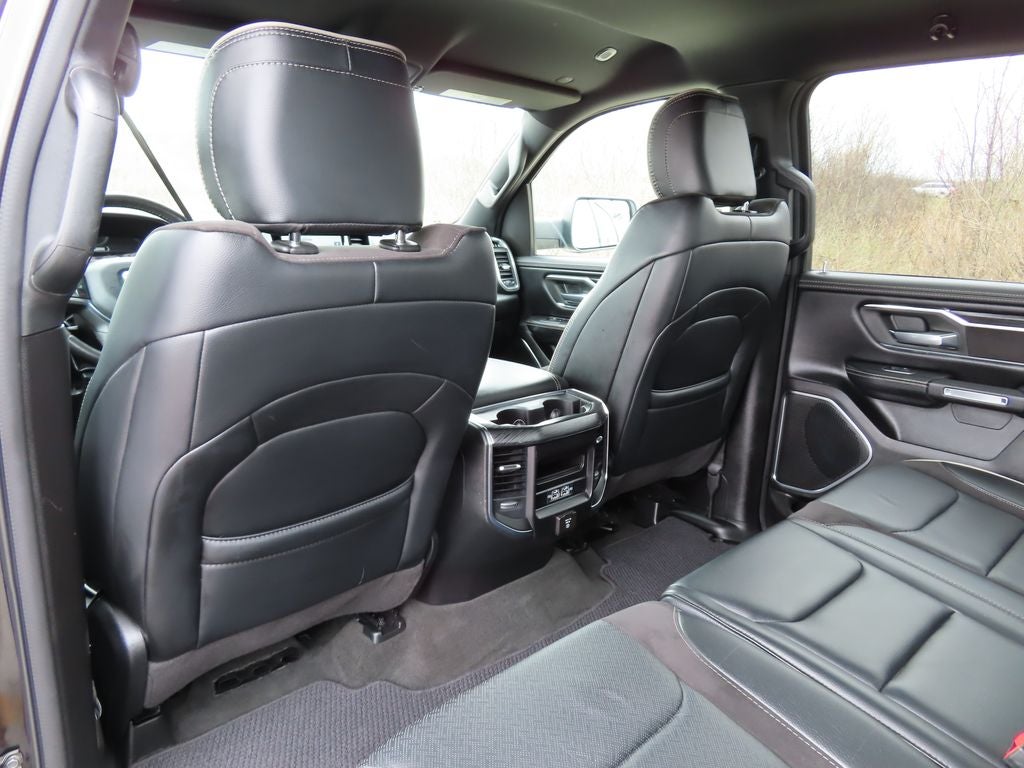 2024 RAM 1500 Laramie Crew Cab 4x4 5'7' Box