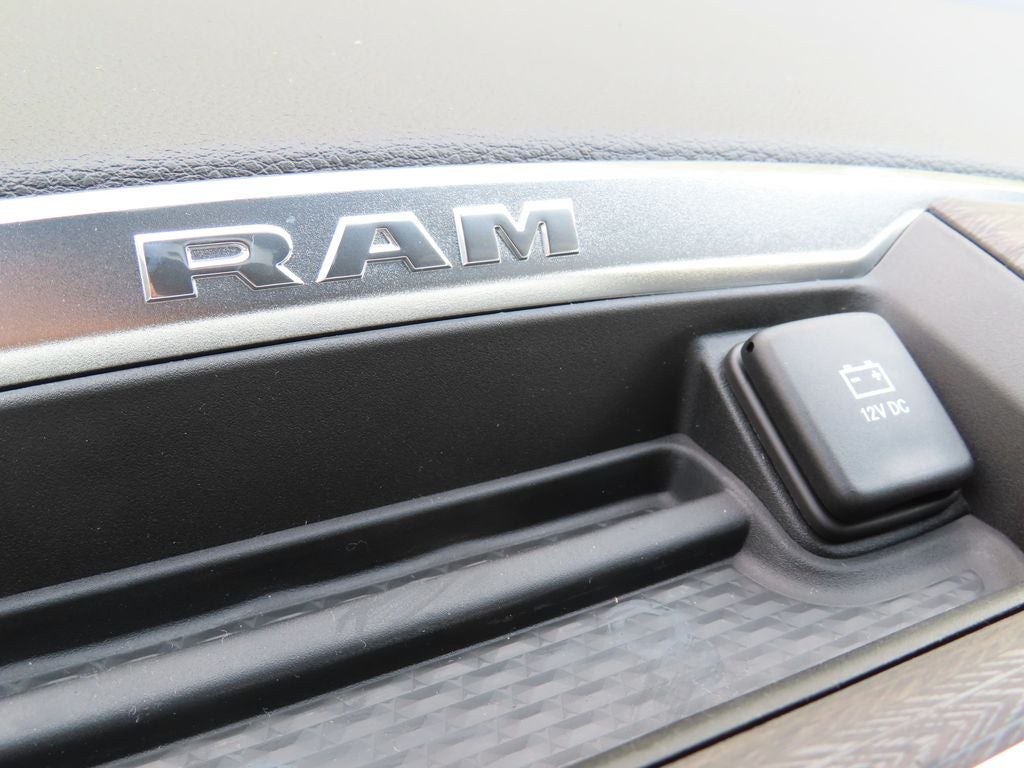 2026 RAM 1500 RAM 1500 LARAMIE CREW CAB 4X4 5'7' BOX