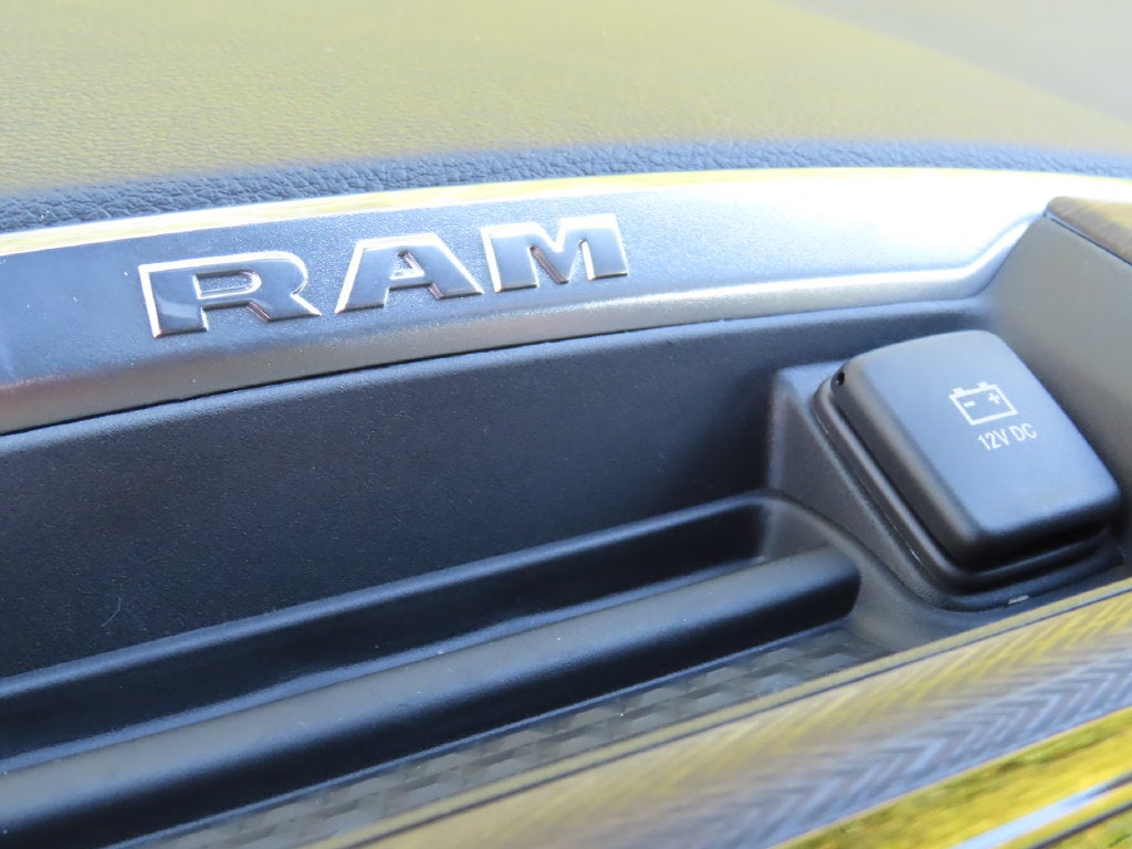 2027 RAM 1500 RAM 1500 LARAMIE CREW CAB 4X4 5'7' BOX