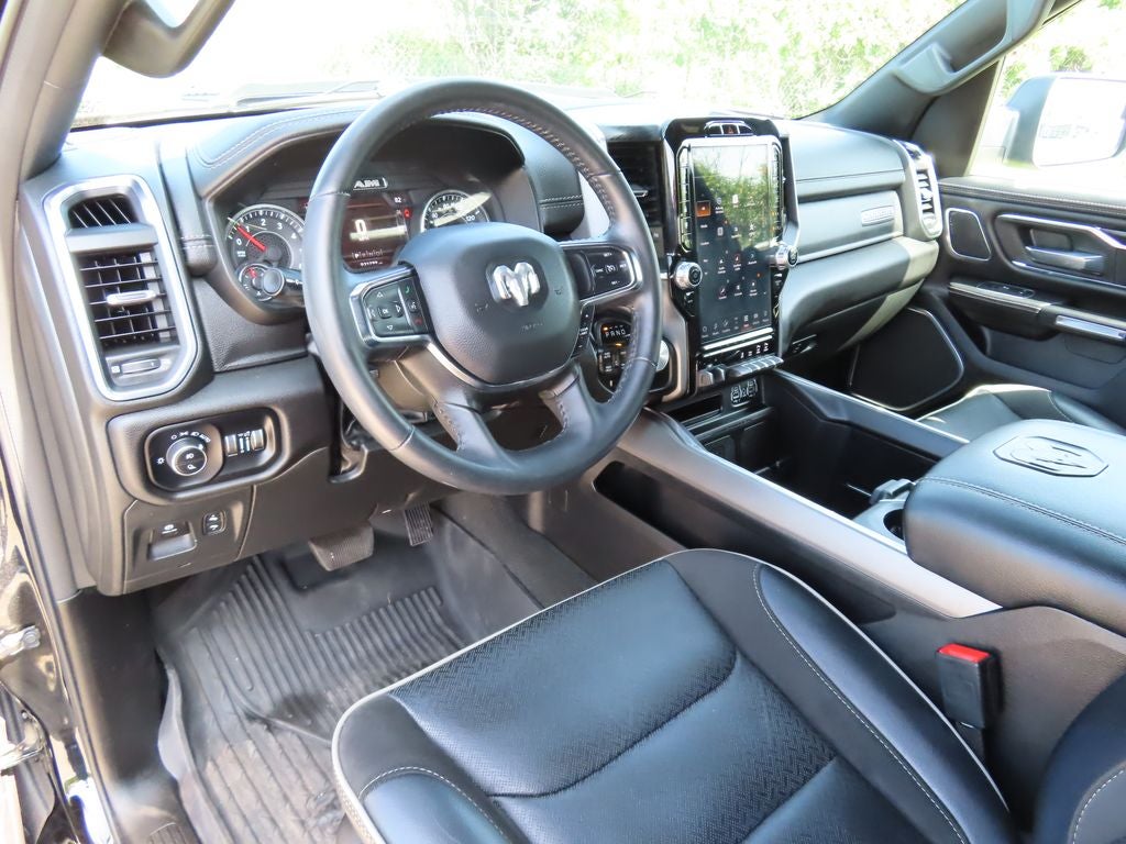 2024 RAM 1500 Laramie Crew Cab 4x4 5'7' Box