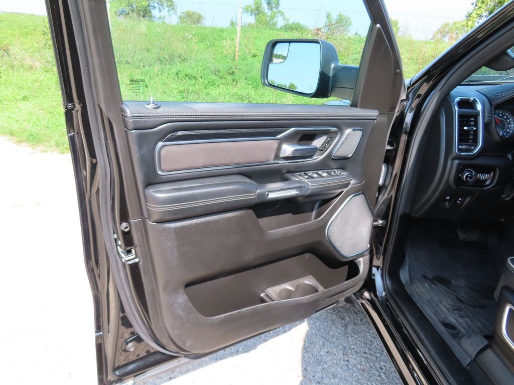 2024 RAM 1500 Laramie Crew Cab 4x4 5'7' Box