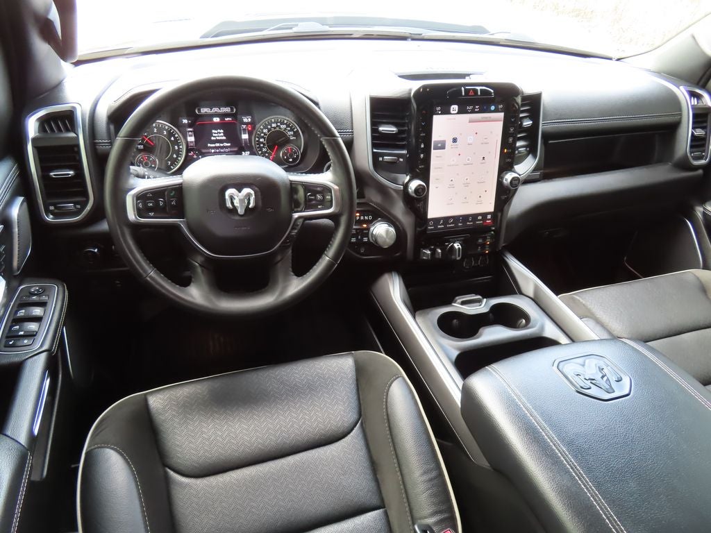 2023 RAM 1500 Laramie Crew Cab 4x4 5'7' Box