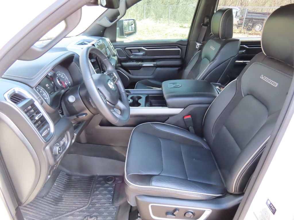 2024 RAM 1500 Laramie Crew Cab 4x4 5'7' Box