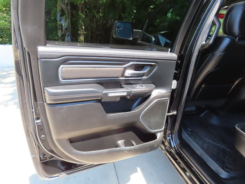 2023 RAM 1500 Laramie Crew Cab 4x4 5'7' Box