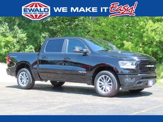 2023 RAM 1500 Laramie Crew Cab 4x4 5'7' Box